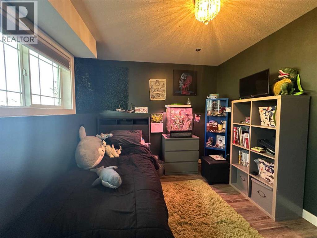6407 59 Street — photo 14