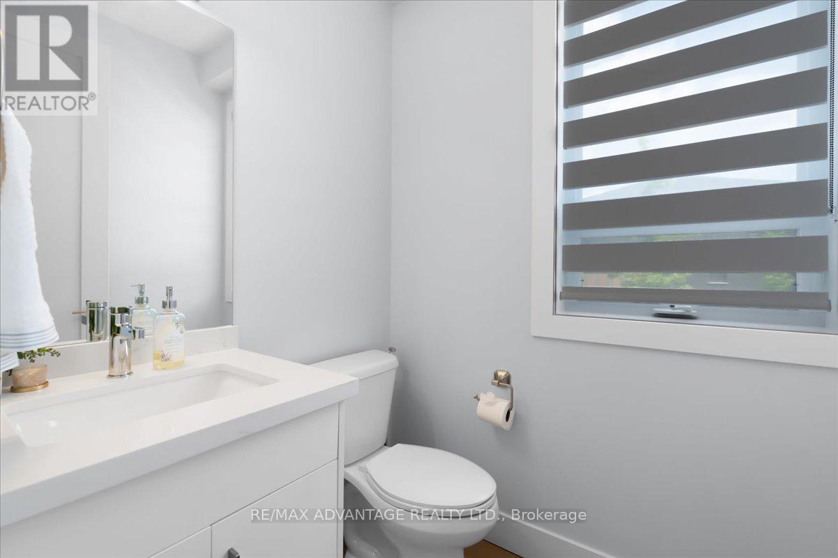 3359 REGIMENT ROAD - 12