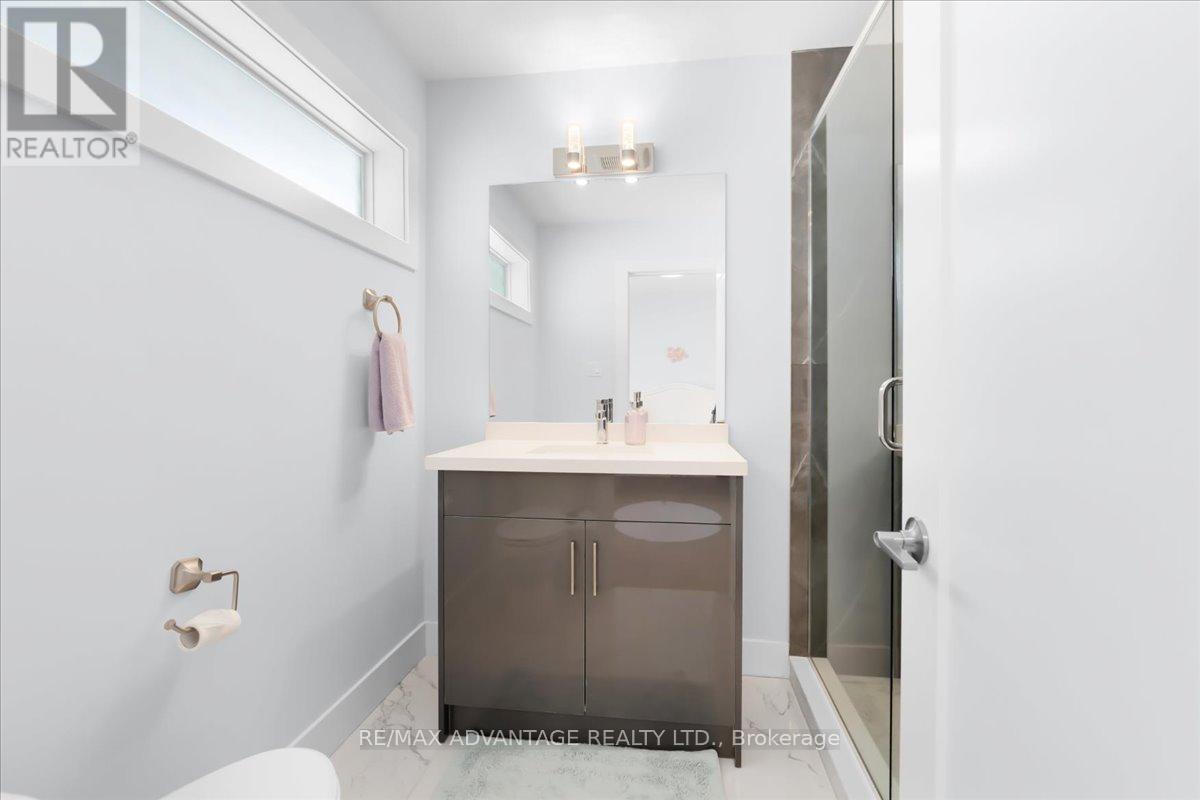 3359 REGIMENT ROAD - 18