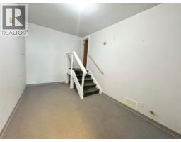 204 Main Street Ne, Milk River, AB T0K1M0 Photo 11