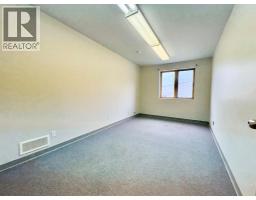 204 Main Street Ne, Milk River, AB T0K1M0 Photo 27