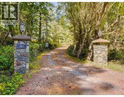 560 Wilderness Pl, Sooke, BC V9Z1C4 Photo 42