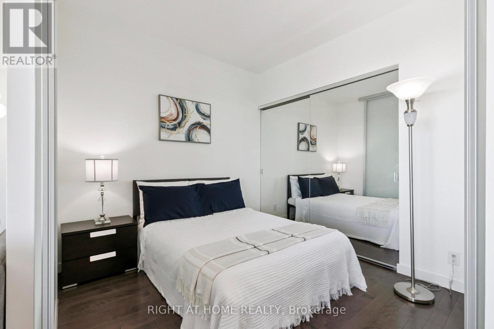 #3207 390 CHERRY STREET - 31