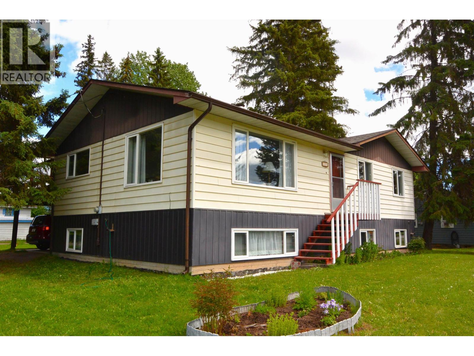 3592 FOURTH Avenue, Smithers