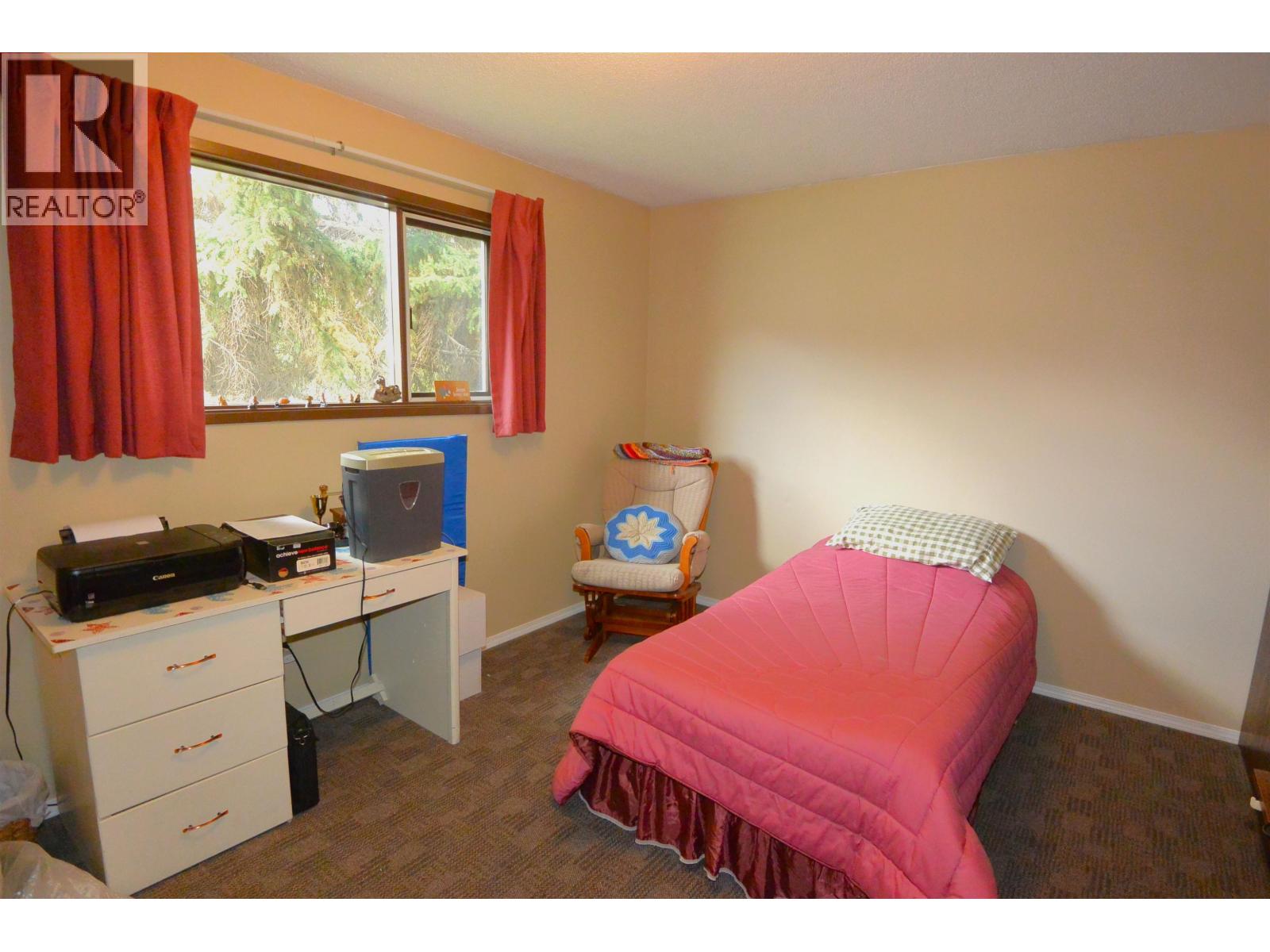 3592 FOURTH Avenue, Smithers