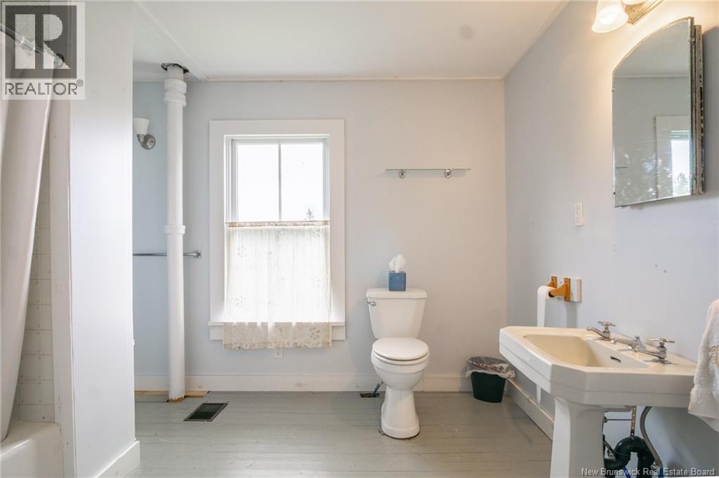 64 North Road - 18