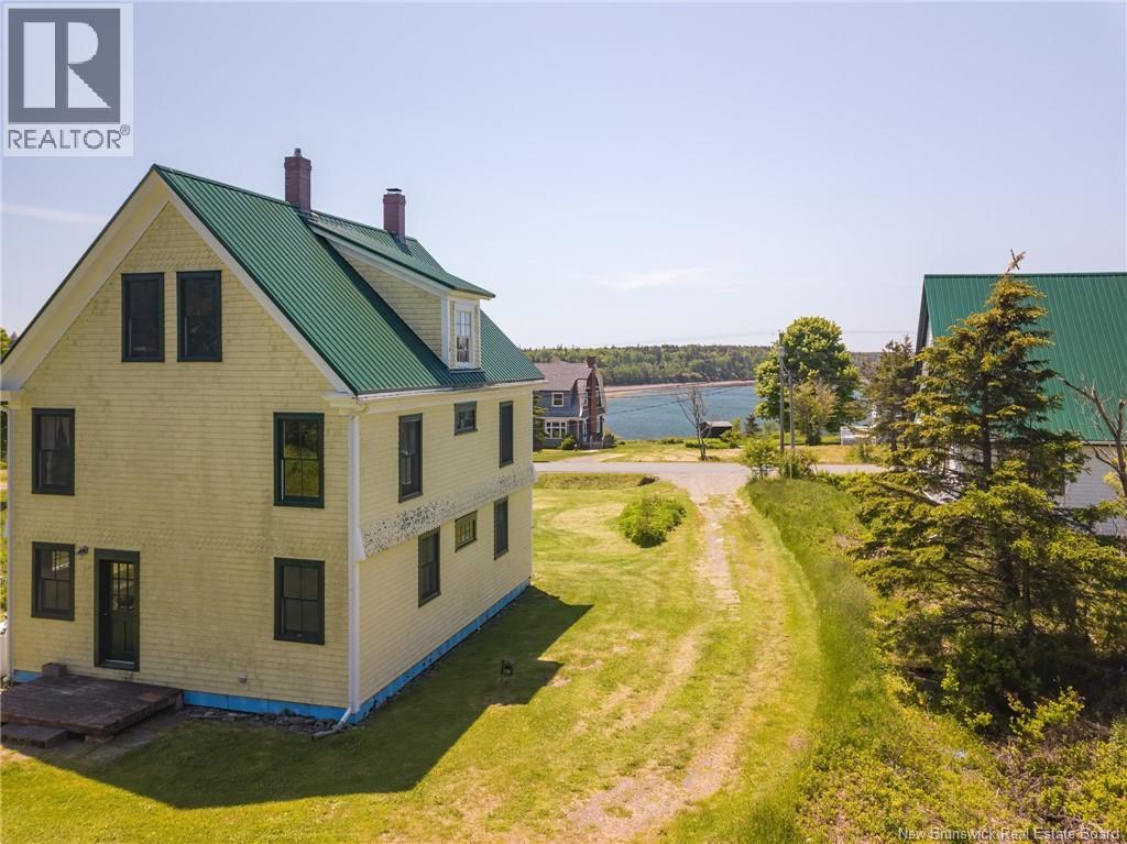 64 North Road - Image 2