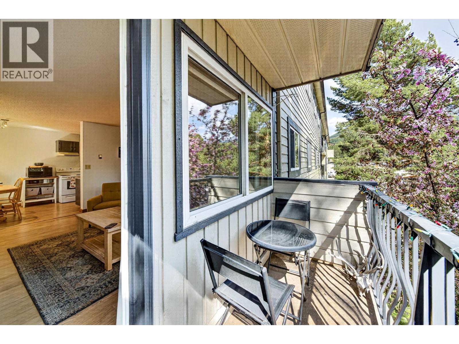#308 65 Cokato Road - 16