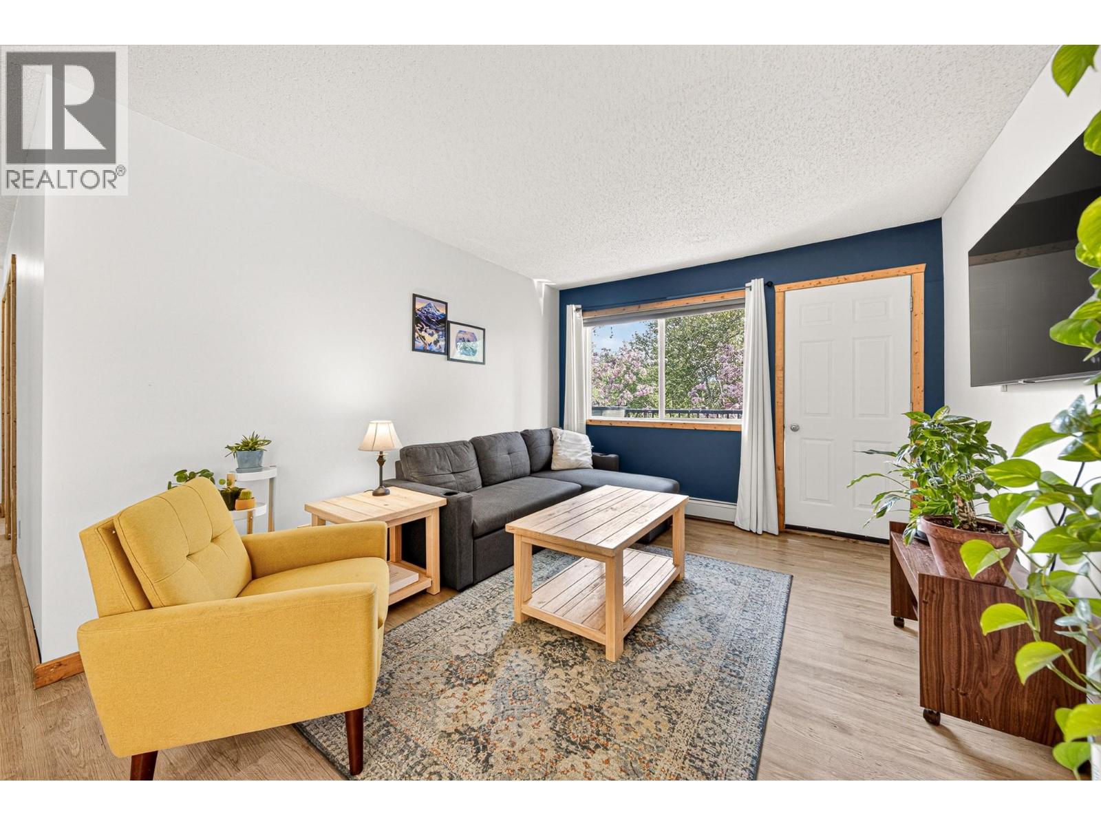 #308 65 Cokato Road - 11