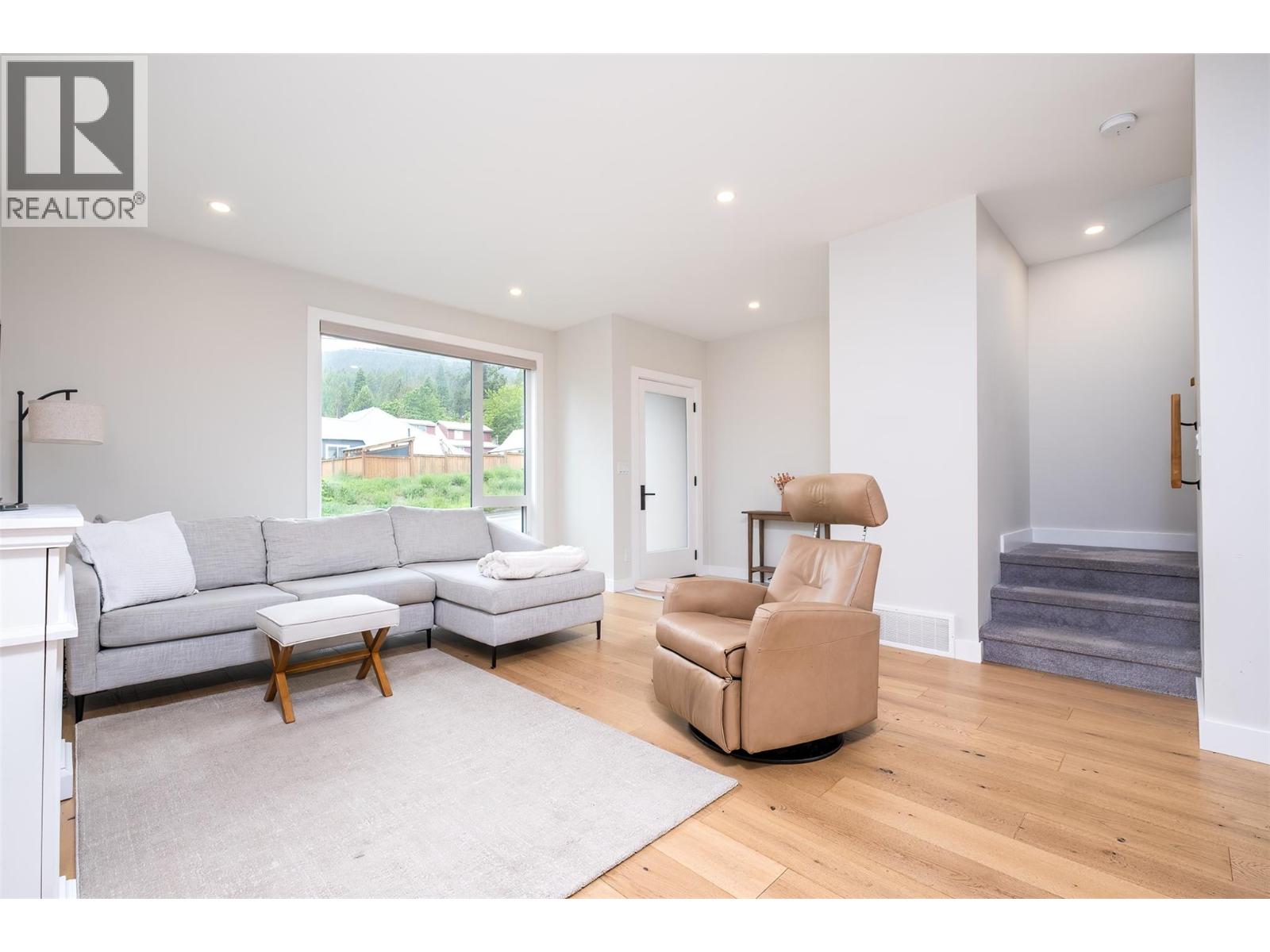 #4 2452 WASHINGTON Street - 7