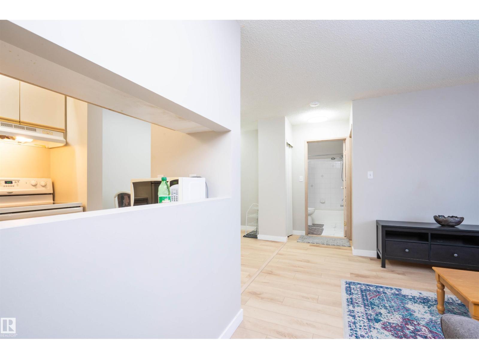 #108 2508 50 ST NW - 16