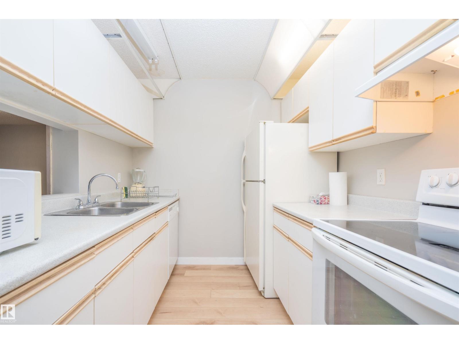 #108 2508 50 ST NW - 17