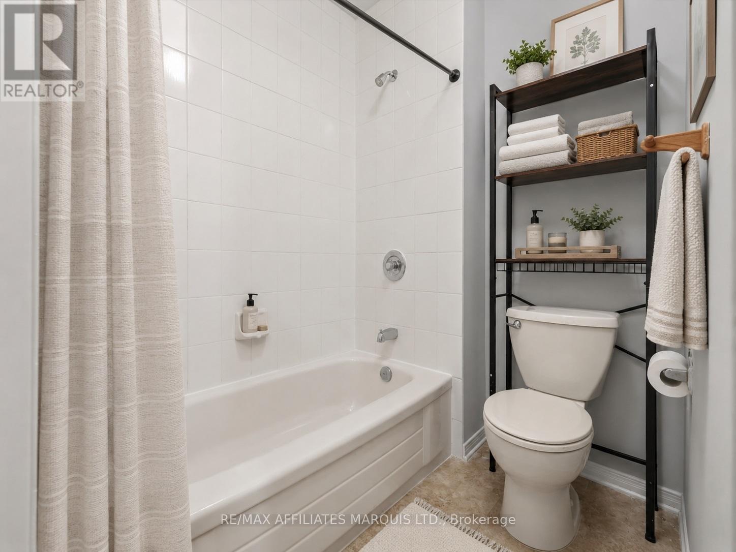 3 Bed, 3 Bath House for Sale in Ottawa – 58 ROBARTS CRESCENT, Ottawa – MLS# X13411614 - Image 5