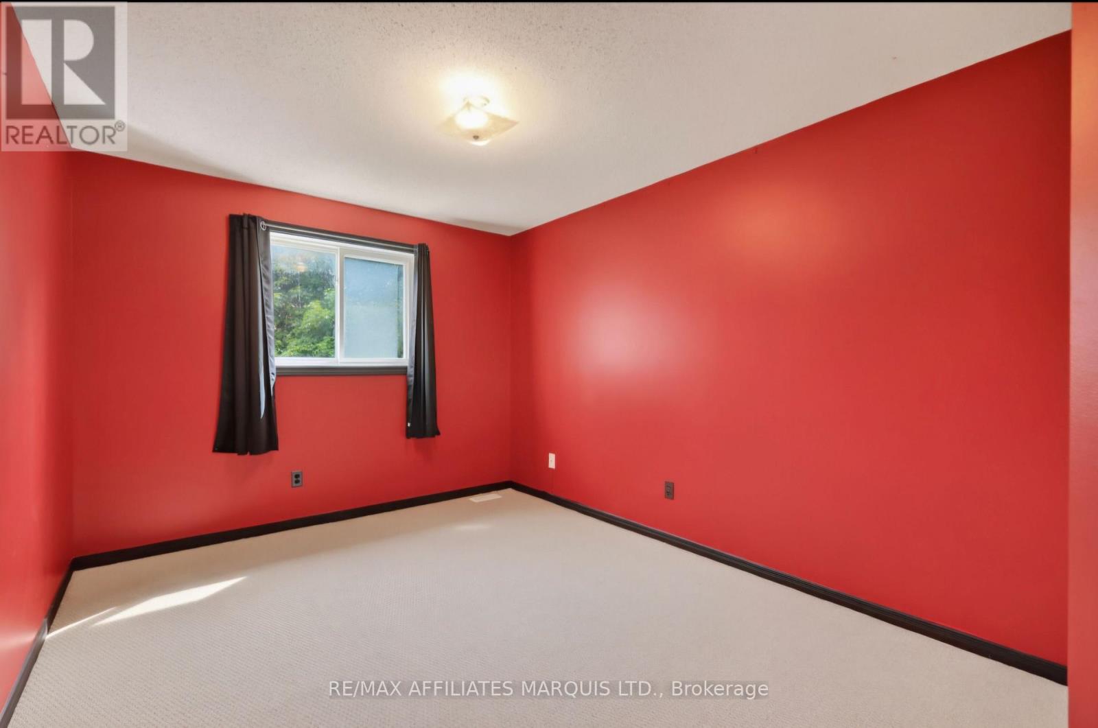 3 Bed, 3 Bath House for Sale in Ottawa – 58 ROBARTS CRESCENT, Ottawa – MLS# X13411614 - Image 25
