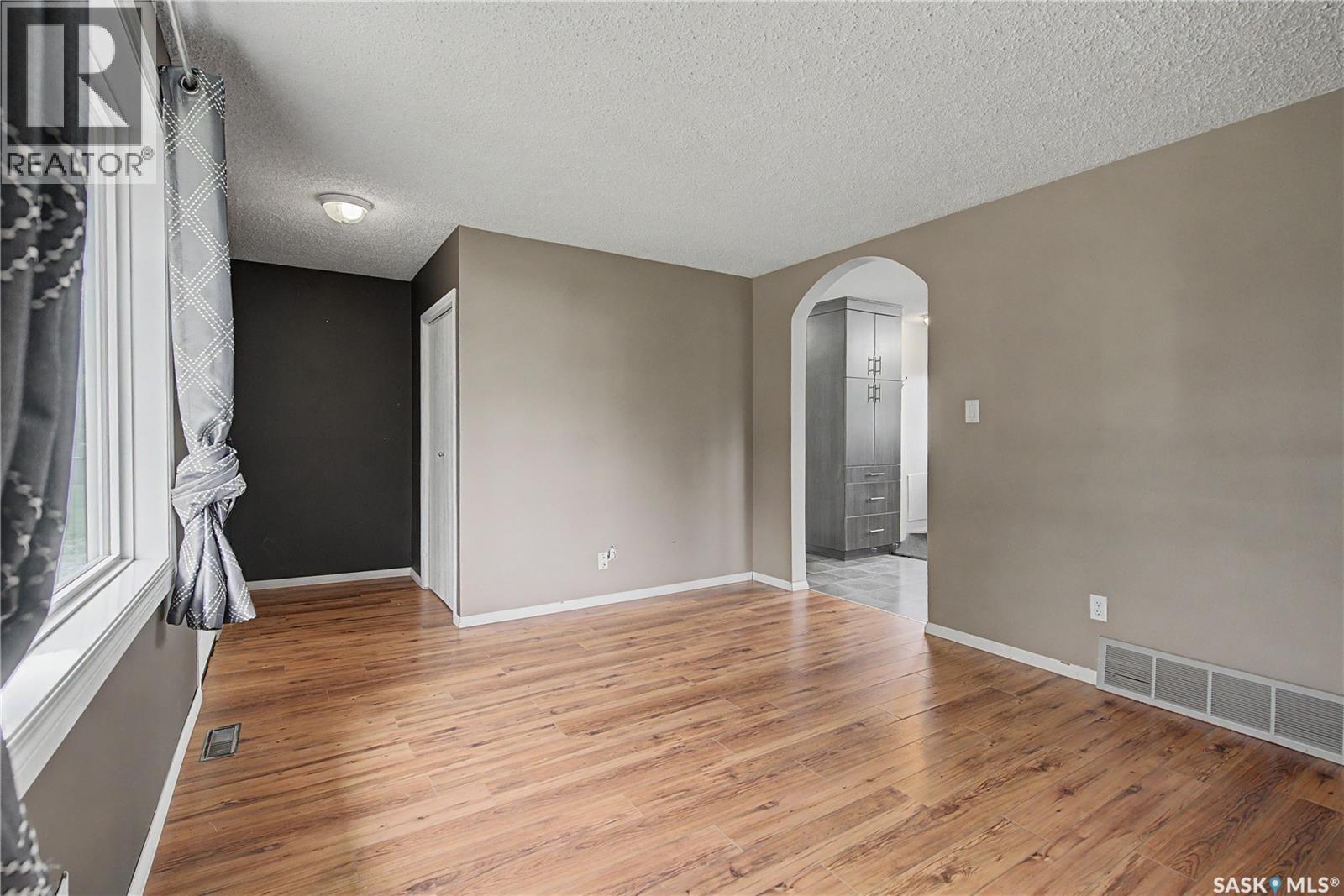 142 2nd STREET W - 7