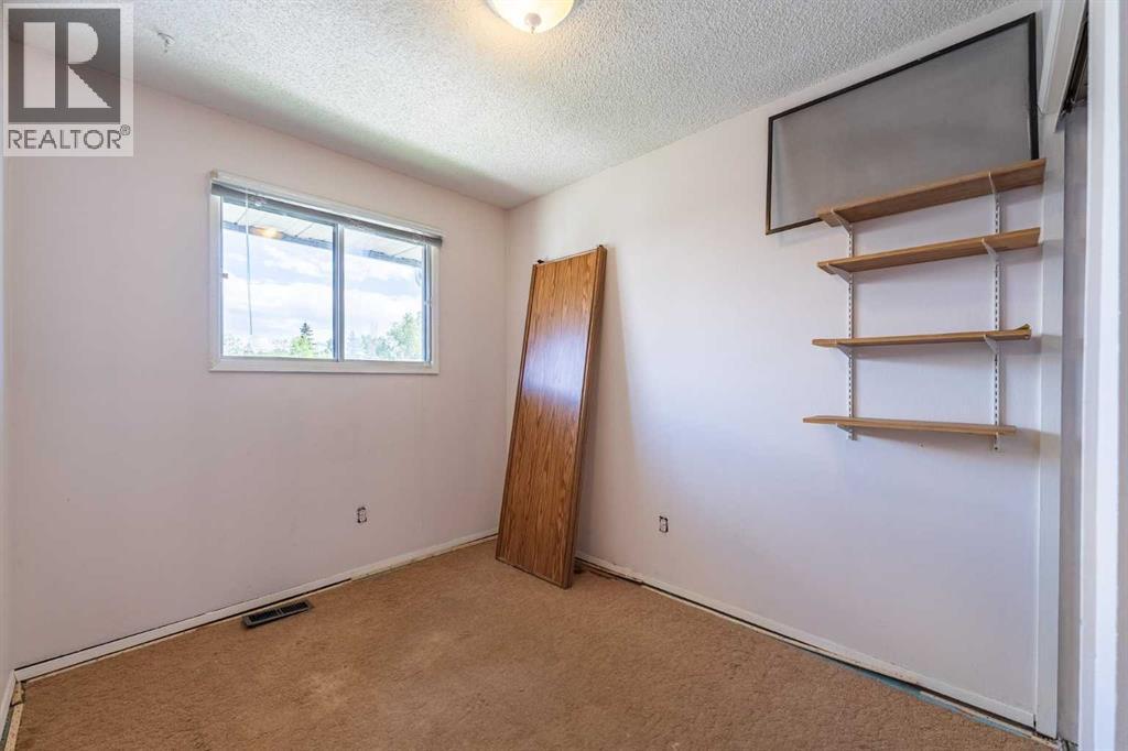 Upper Bedroom