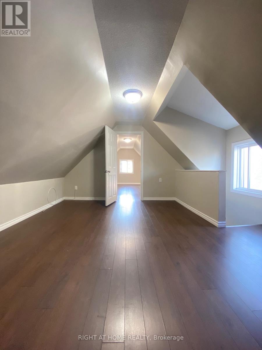 60 ARTHUR AVENUE N - 17