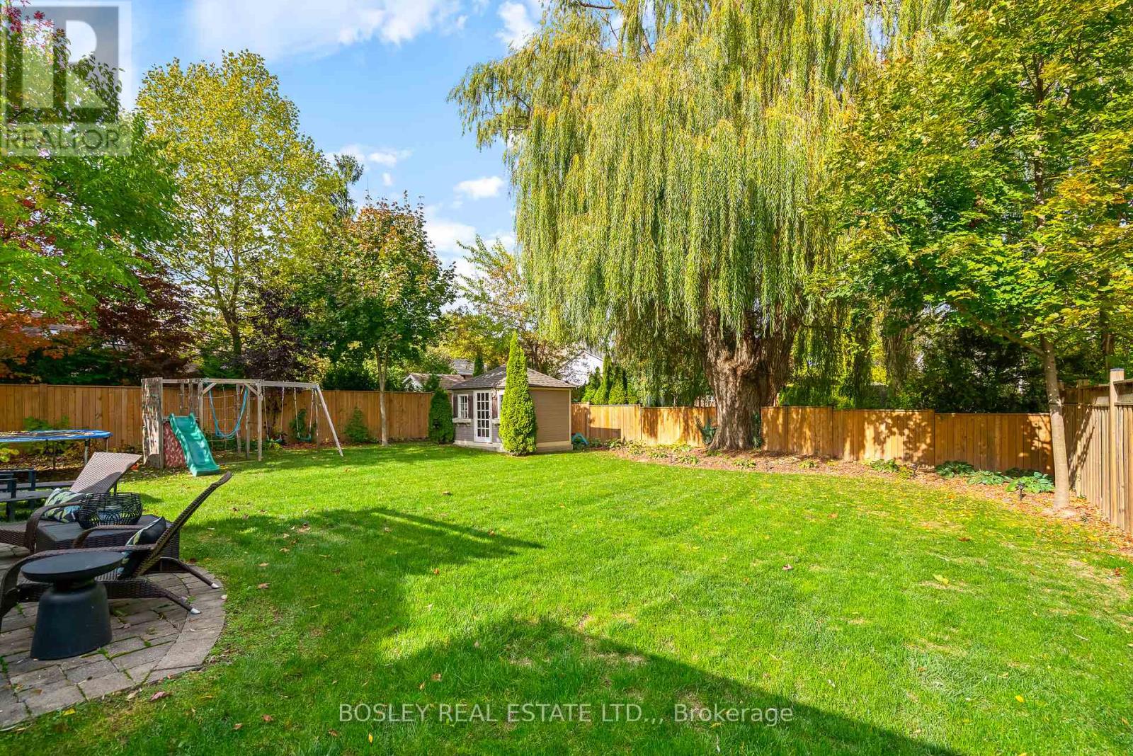 851 CHARLOTTE STREET - 38