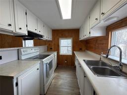 Utility room - 156 Burlington Beach Road, Shoal Lake, MB R0J1Z0 Photo 9