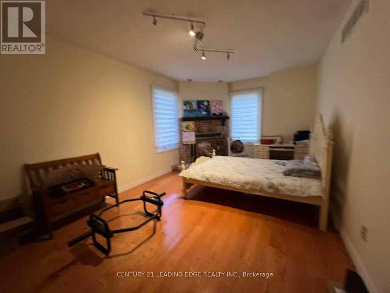 1 LOCKRIDGE AVENUE - 11