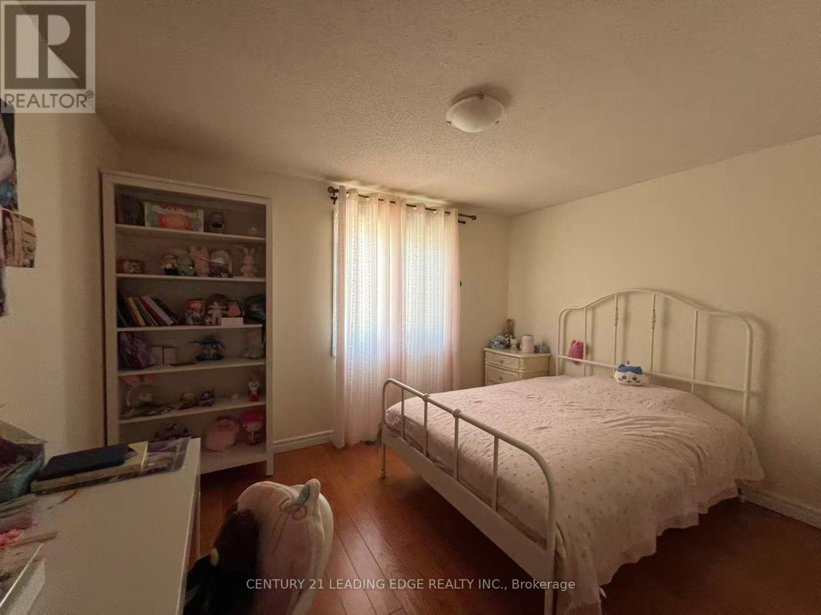 1 LOCKRIDGE AVENUE - 14