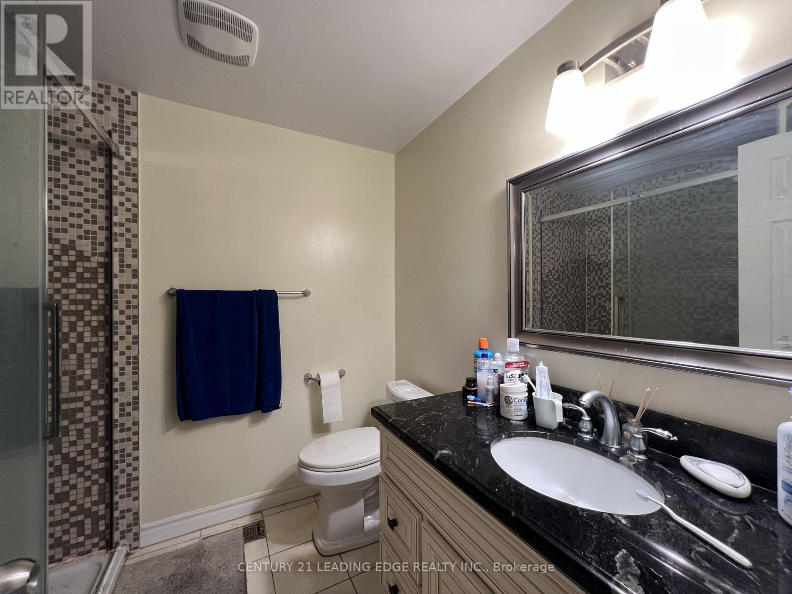 1 LOCKRIDGE AVENUE - 18