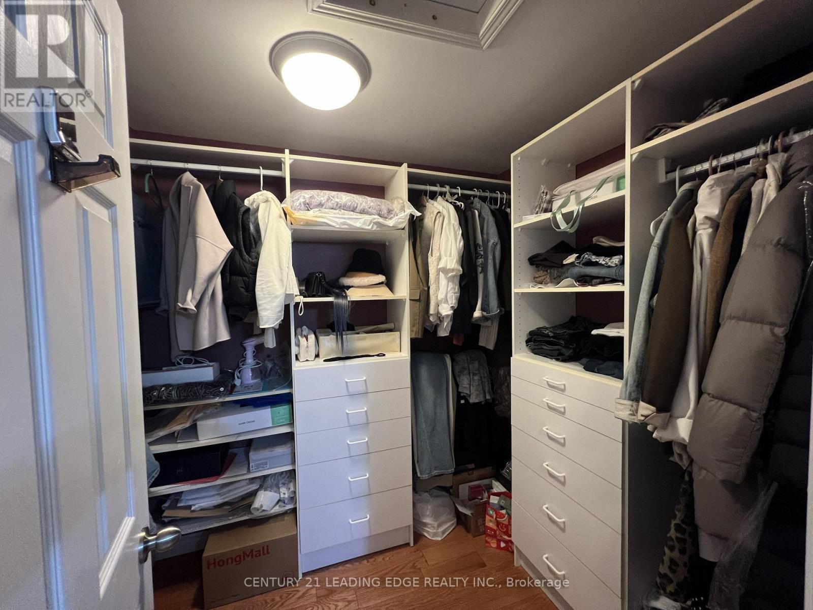 1 LOCKRIDGE AVENUE - 24
