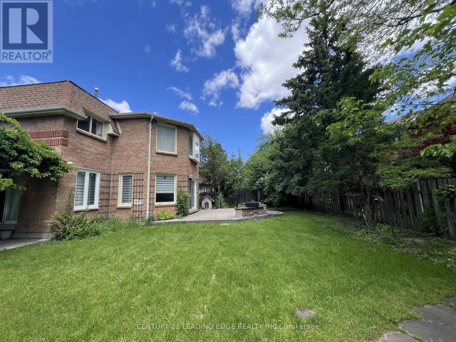1 LOCKRIDGE AVENUE - 32