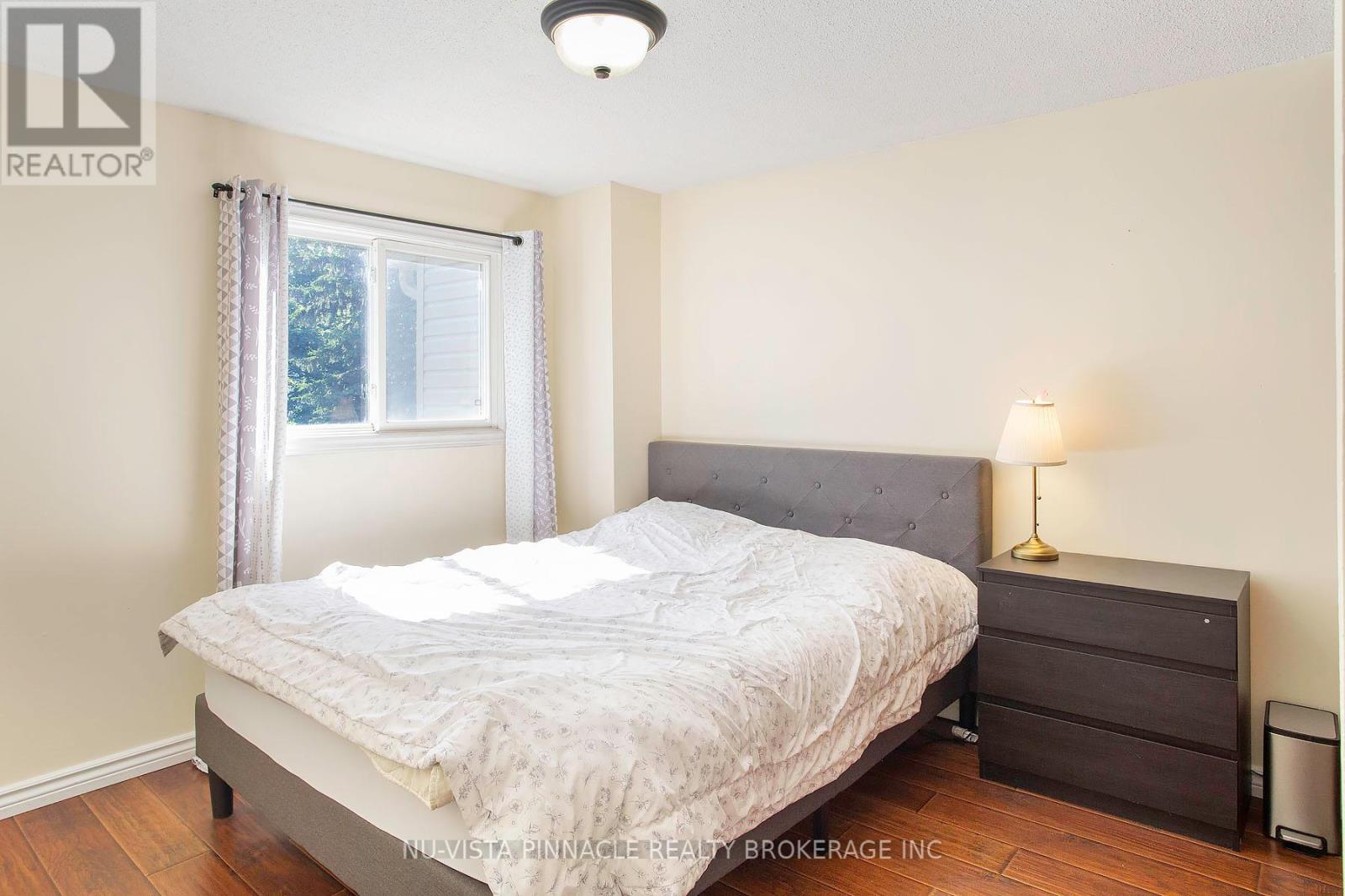 #13 285 BLUEVALE STREET N - 23