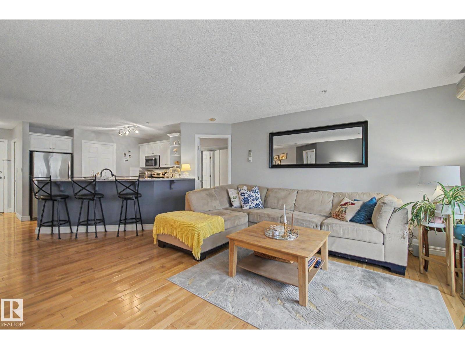 #308 10933 124 ST NW - 18