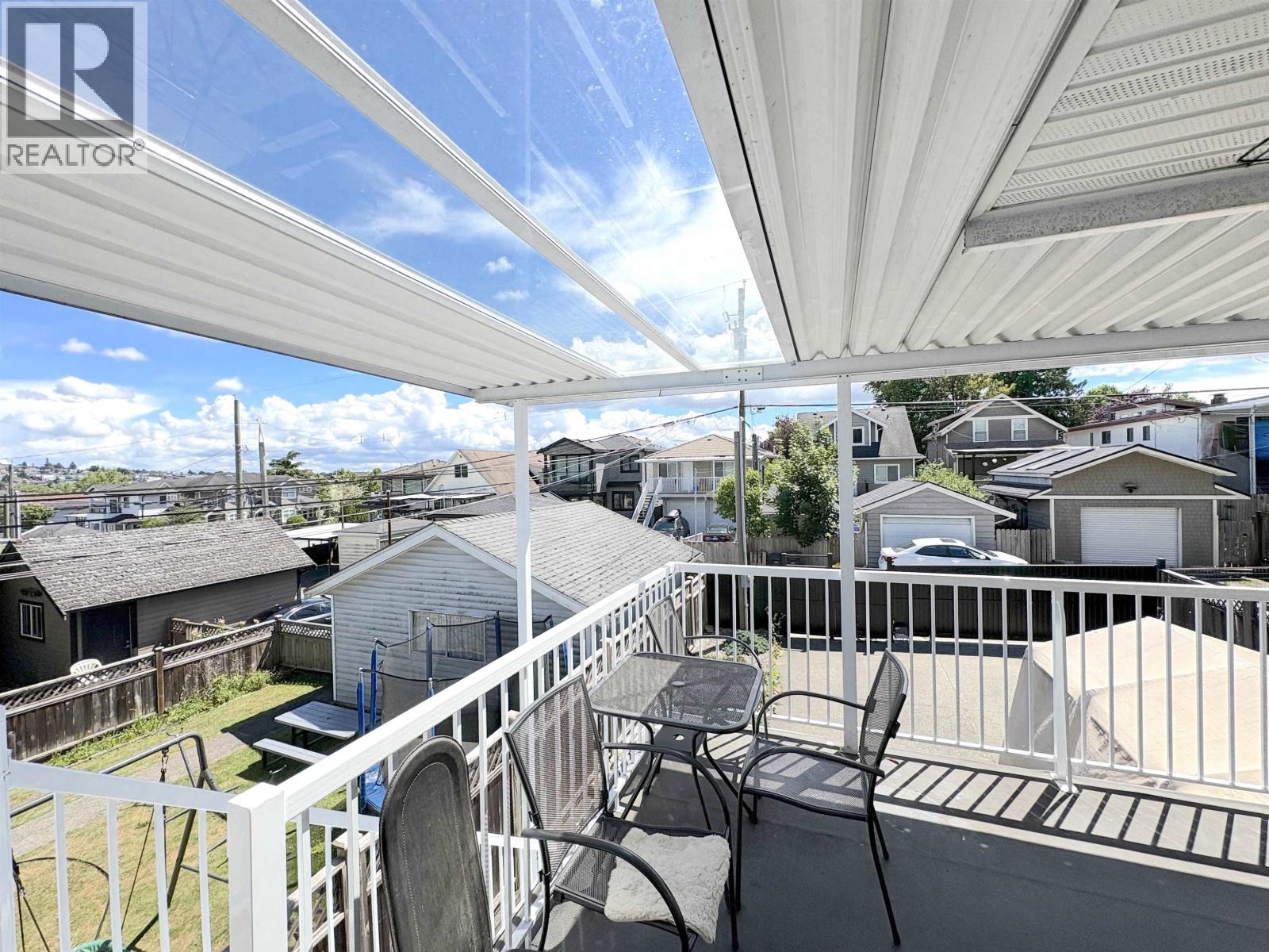 4156 CAMBRIDGE STREET — photo 2