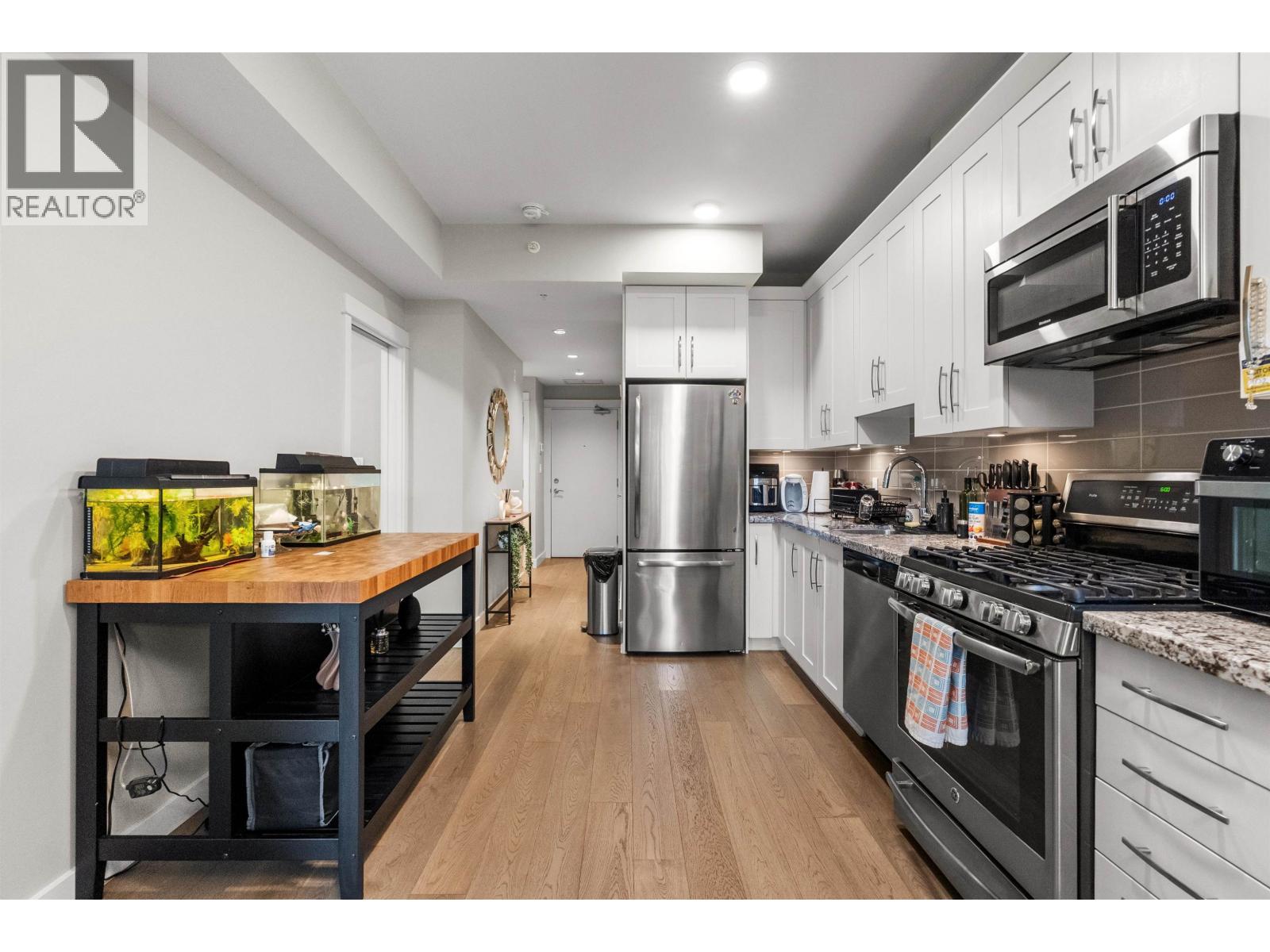 #102-5011 SPRINGS Boulevard, Tsawwassen