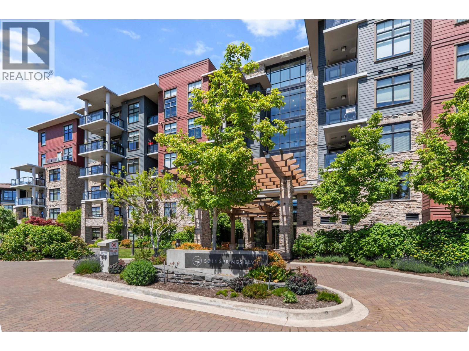 #102-5011 SPRINGS Boulevard, Tsawwassen