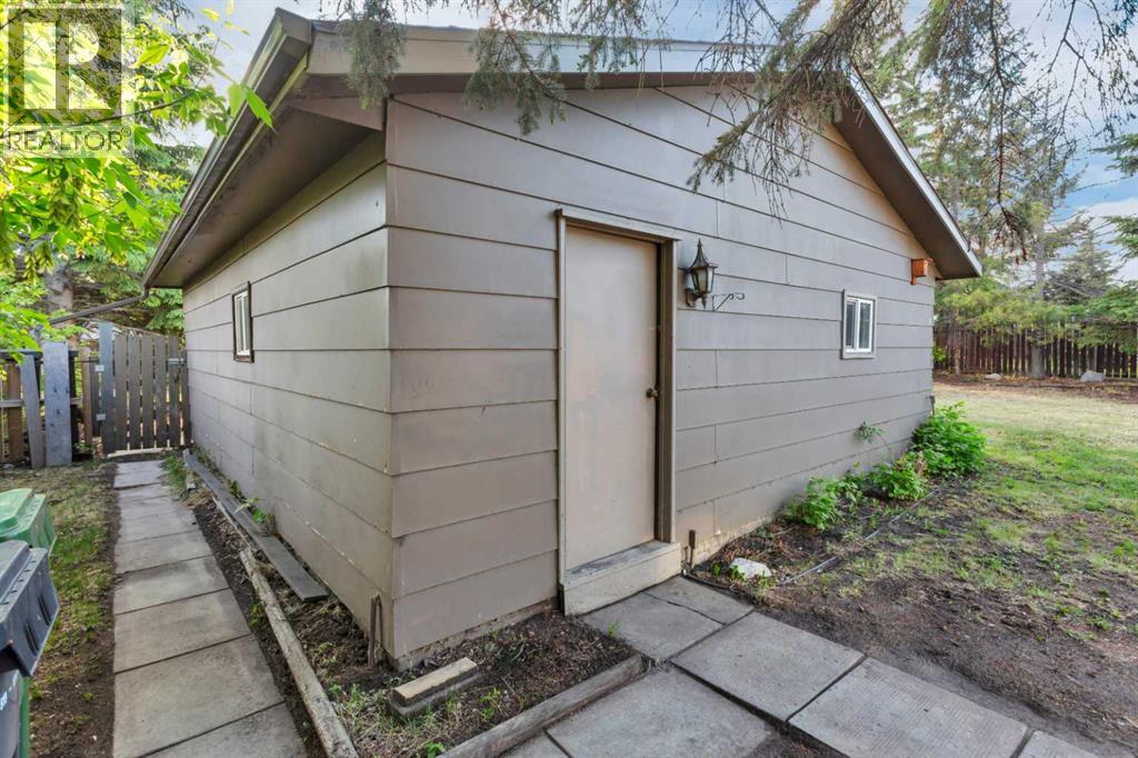 87 Norris Close — photo 42