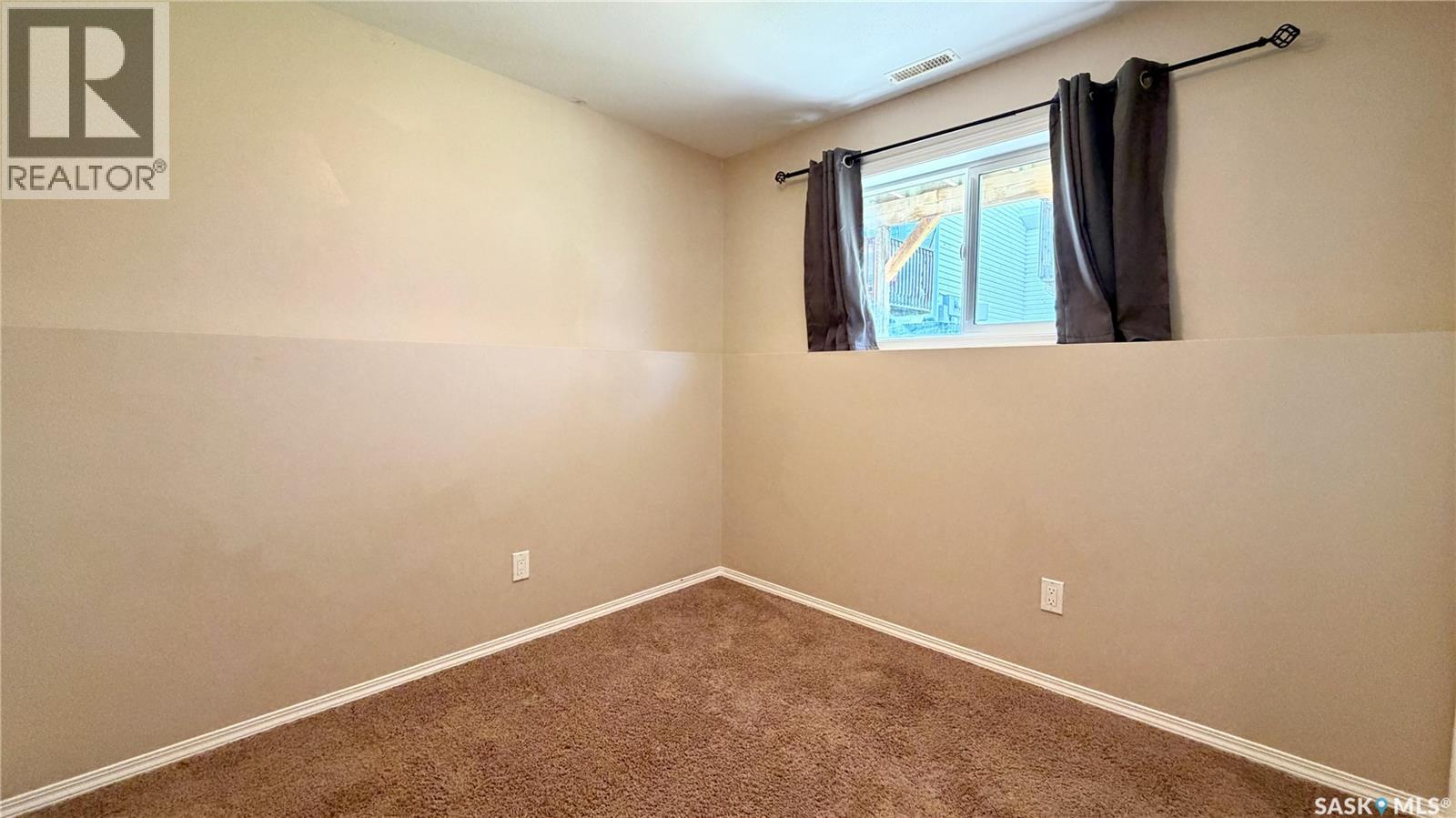 19 200 Hiebert CRESCENT — photo 17