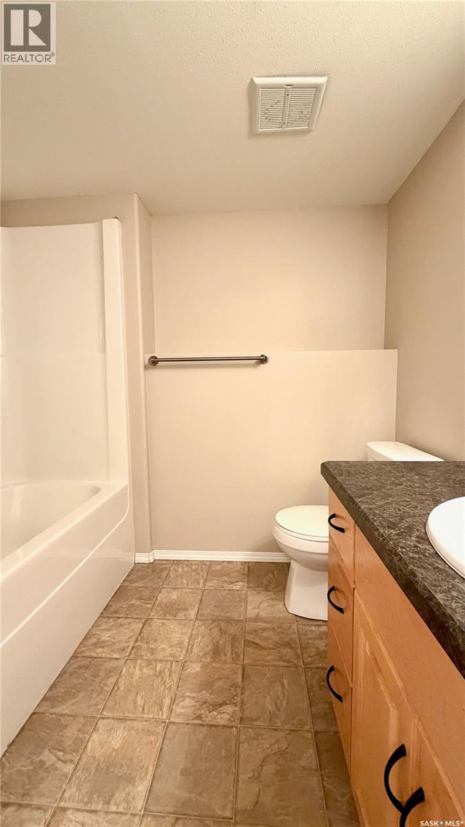 19 200 Hiebert CRESCENT — photo 16
