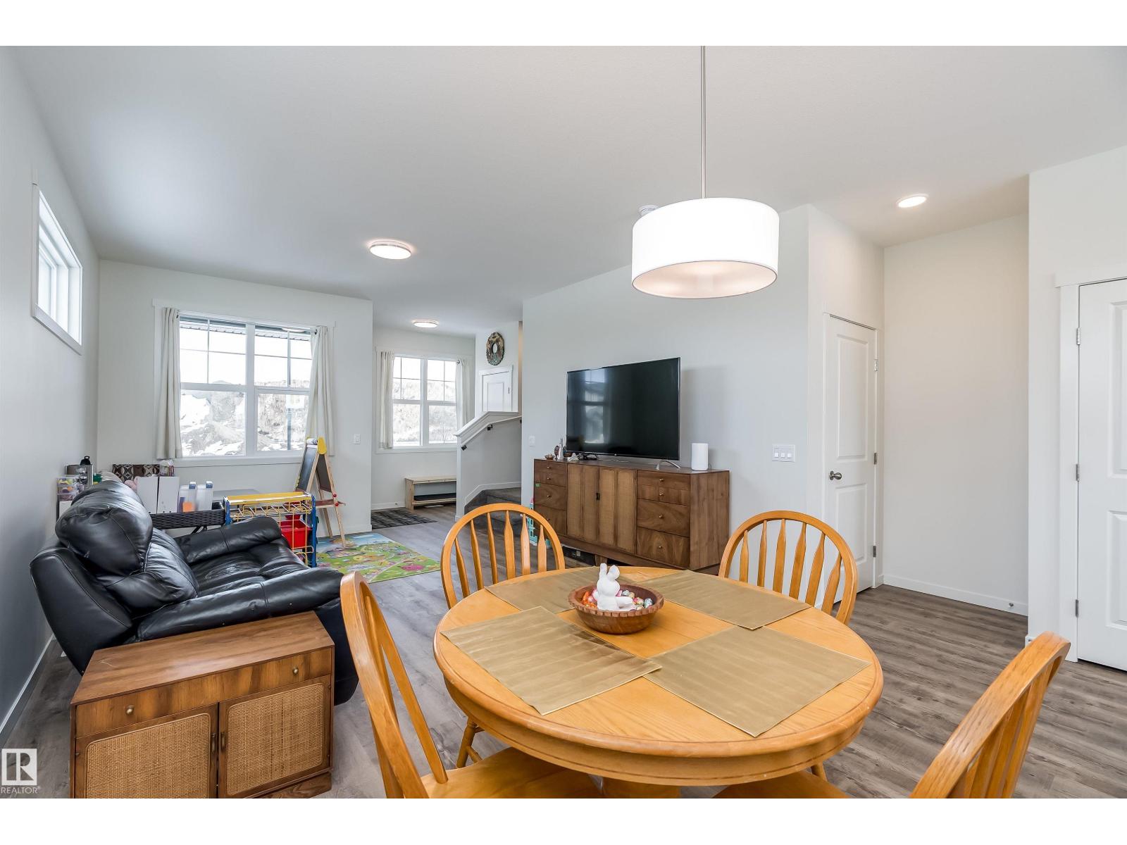 330 EDGEMONT DR NW - 15
