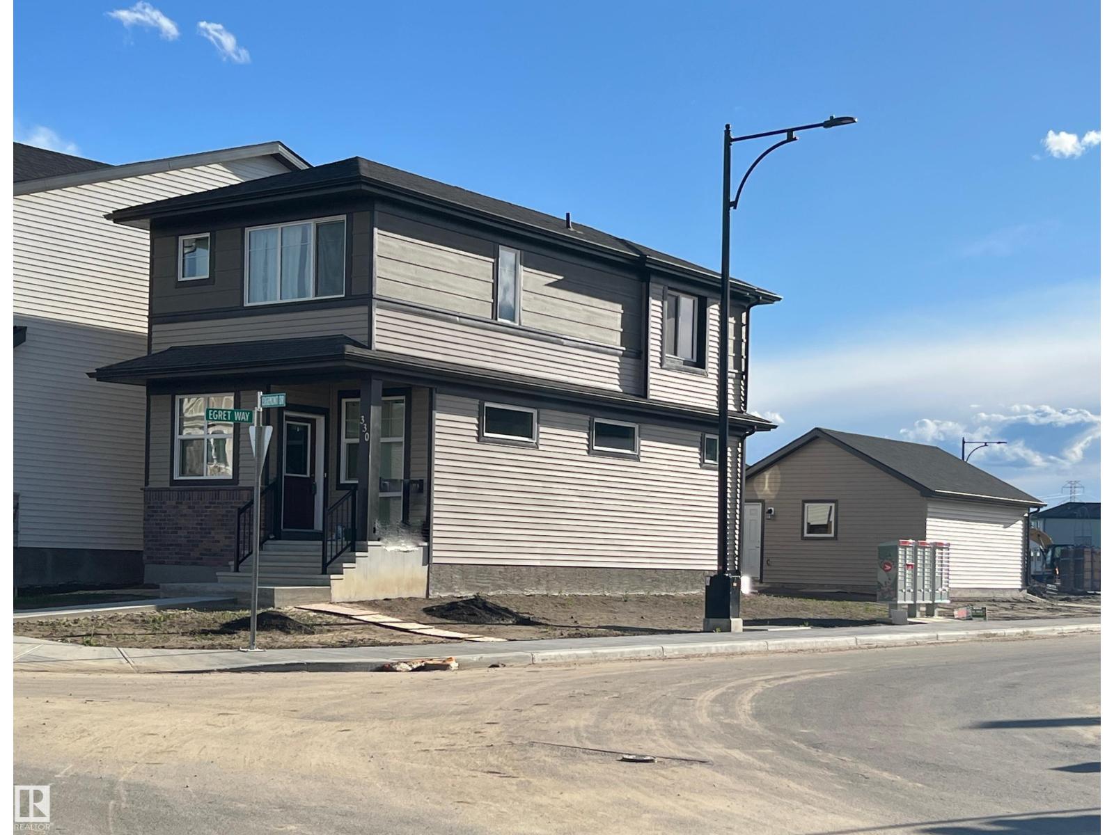 330 EDGEMONT DR NW — photo 39