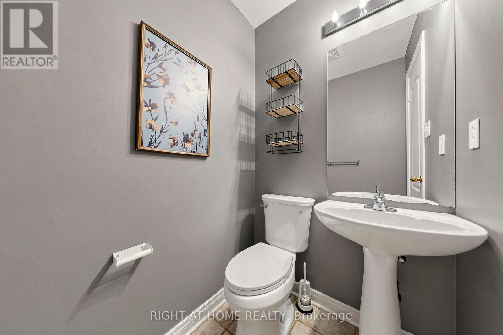 204 EVERETT STREET - 23