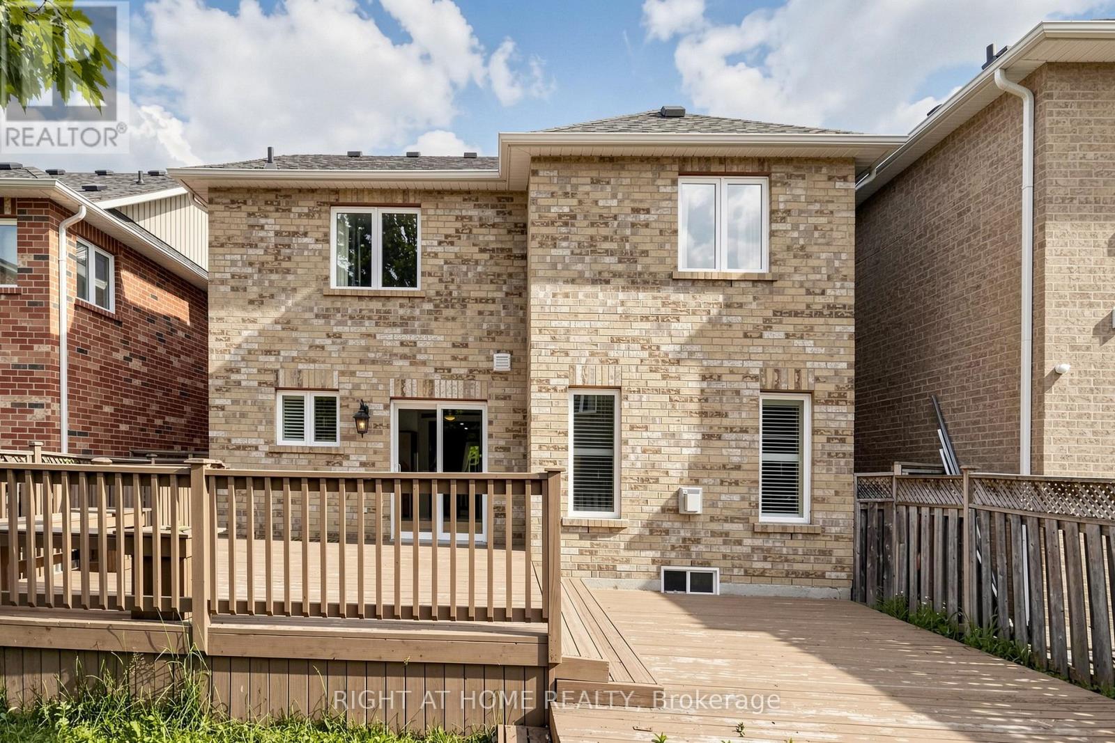 204 EVERETT STREET - 38