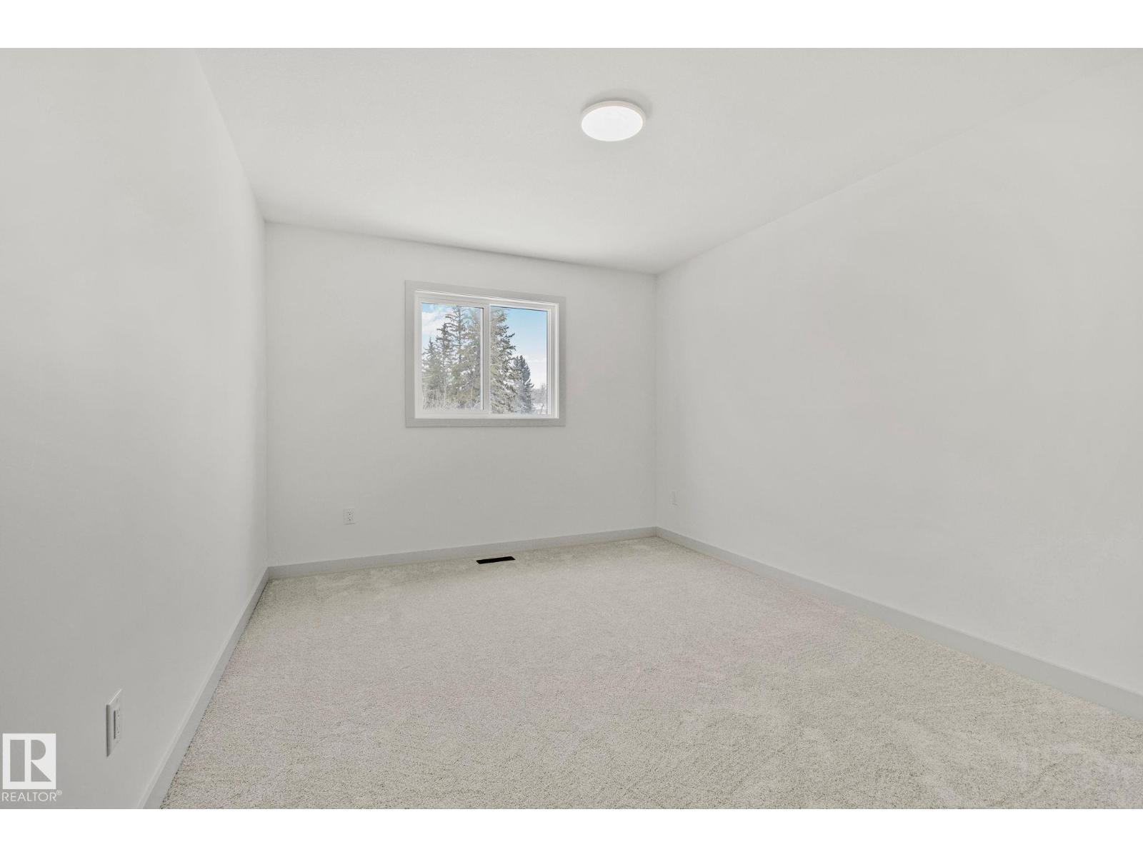 122 Royal Street — photo 21