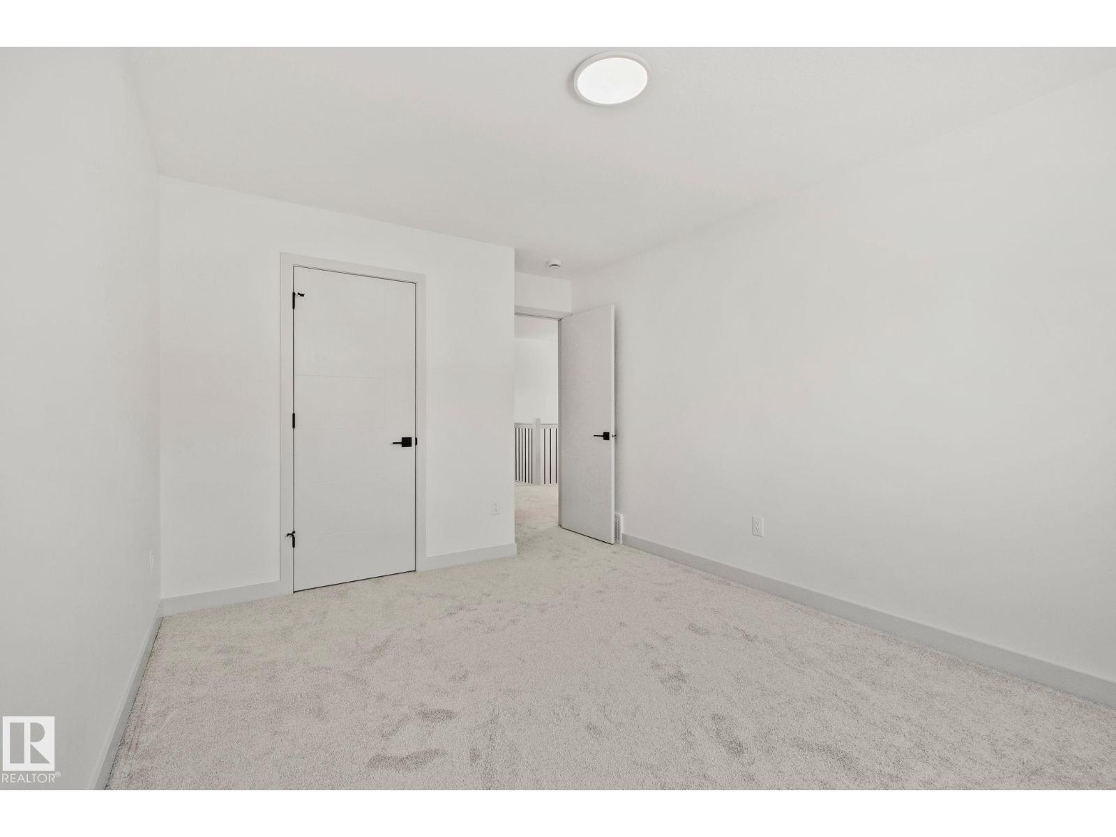122 Royal Street — photo 22