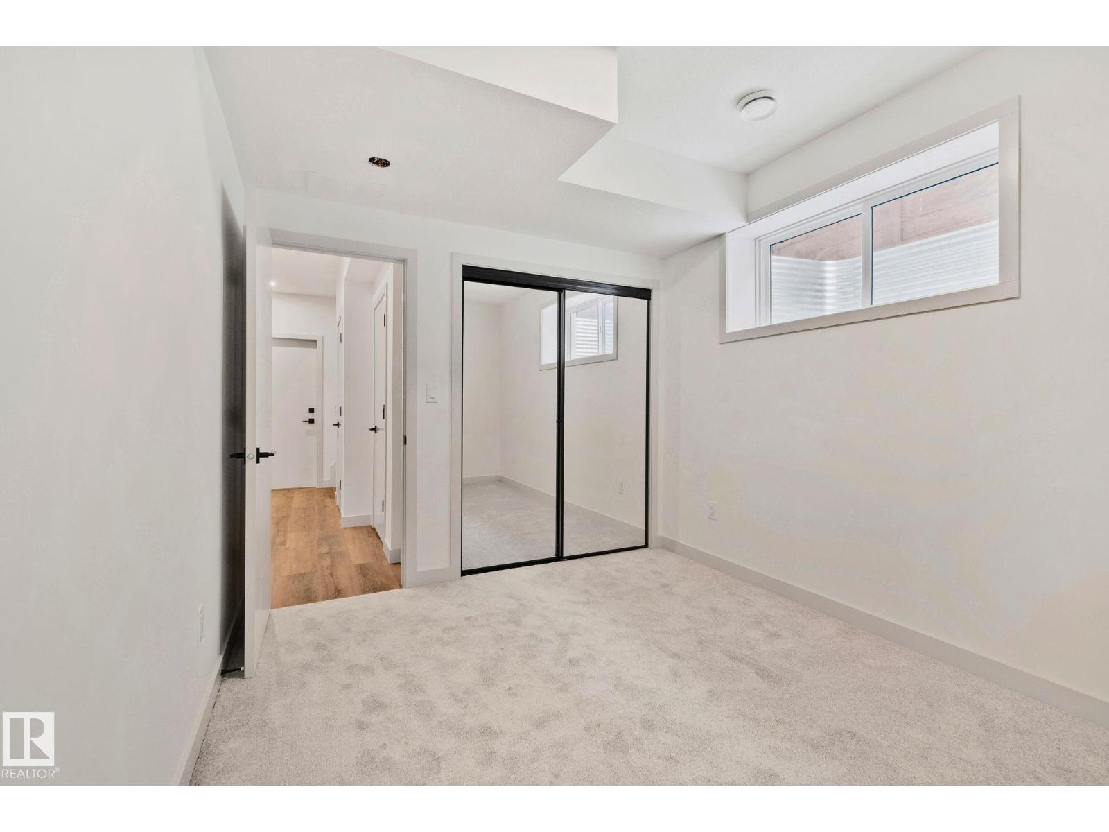 122 Royal Street — photo 36