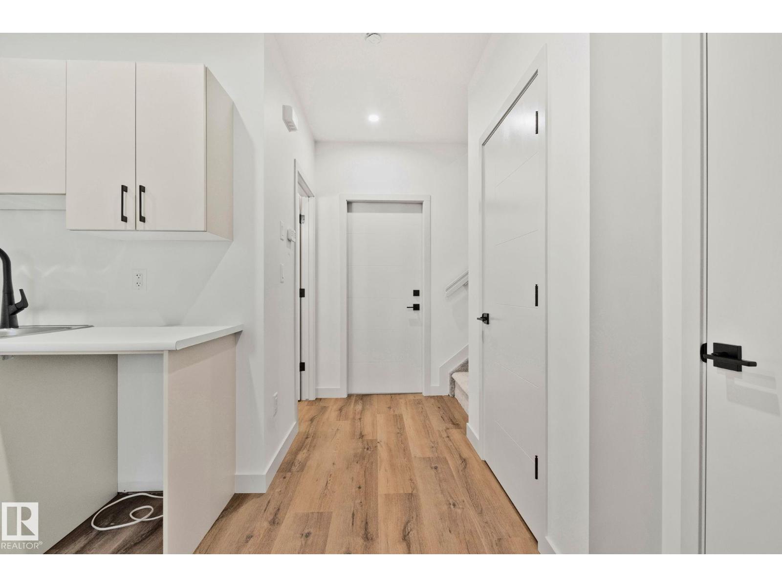 122 Royal Street — photo 37
