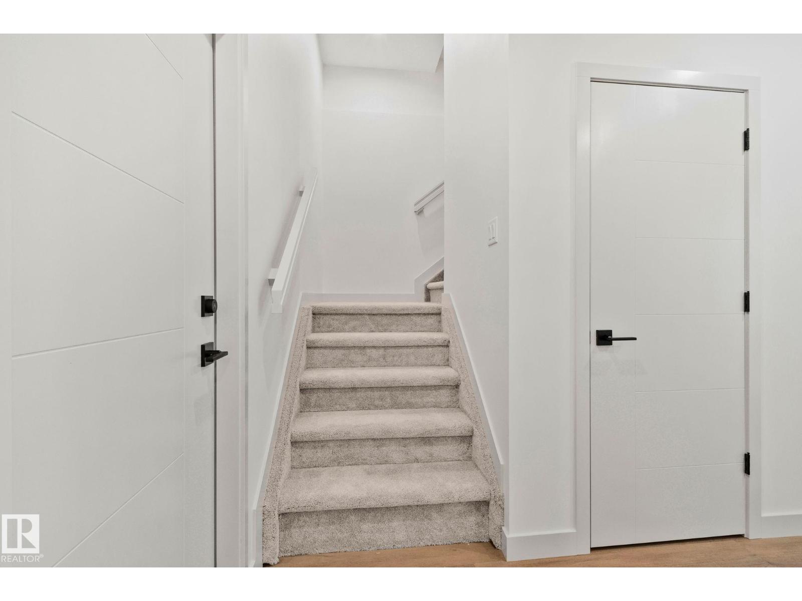 122 Royal Street — photo 39