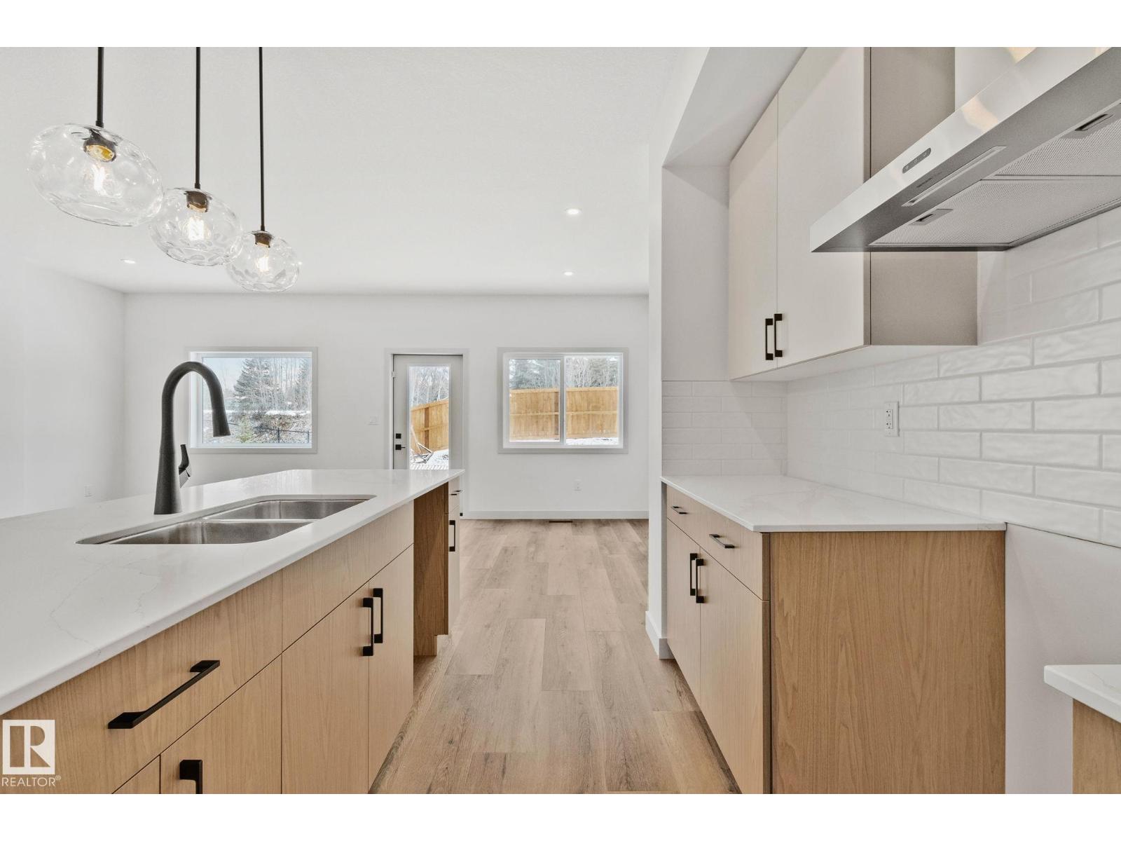 122 Royal Street — photo 6