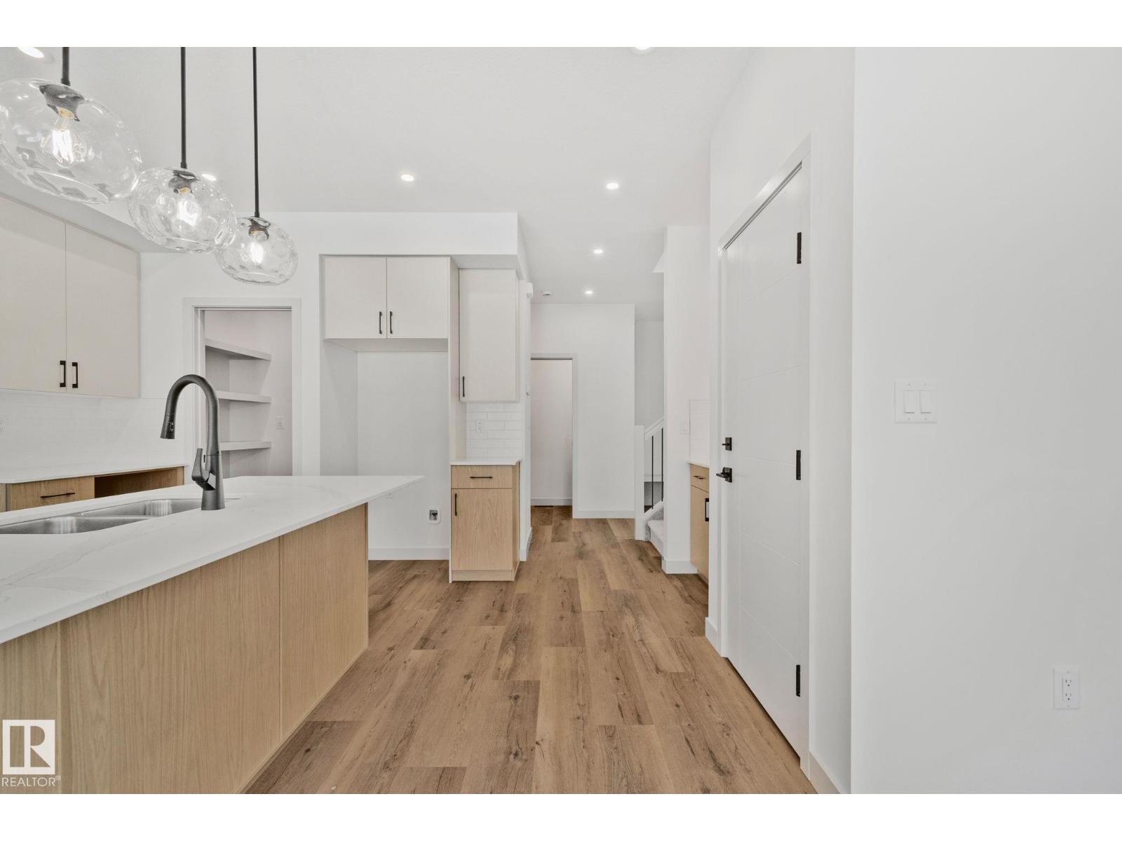 122 Royal Street — photo 7