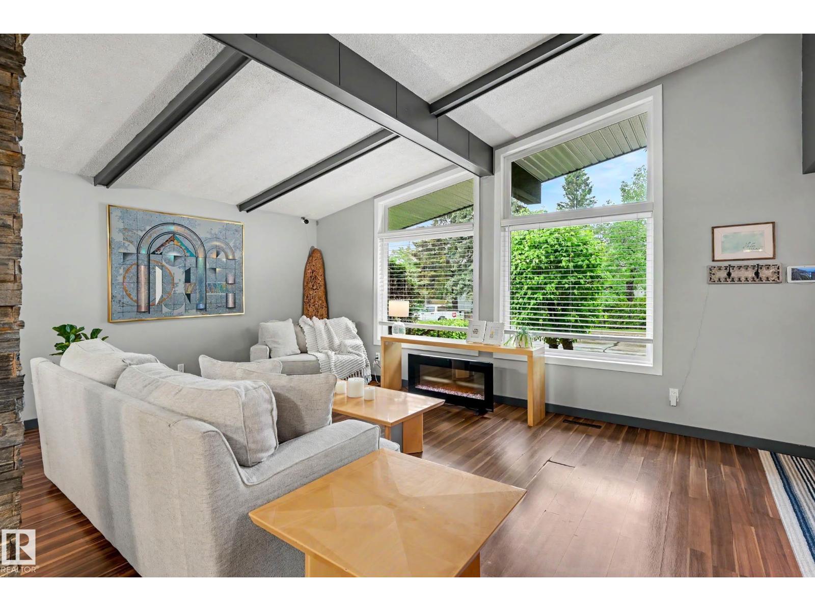12115 40 AV NW NW - 5