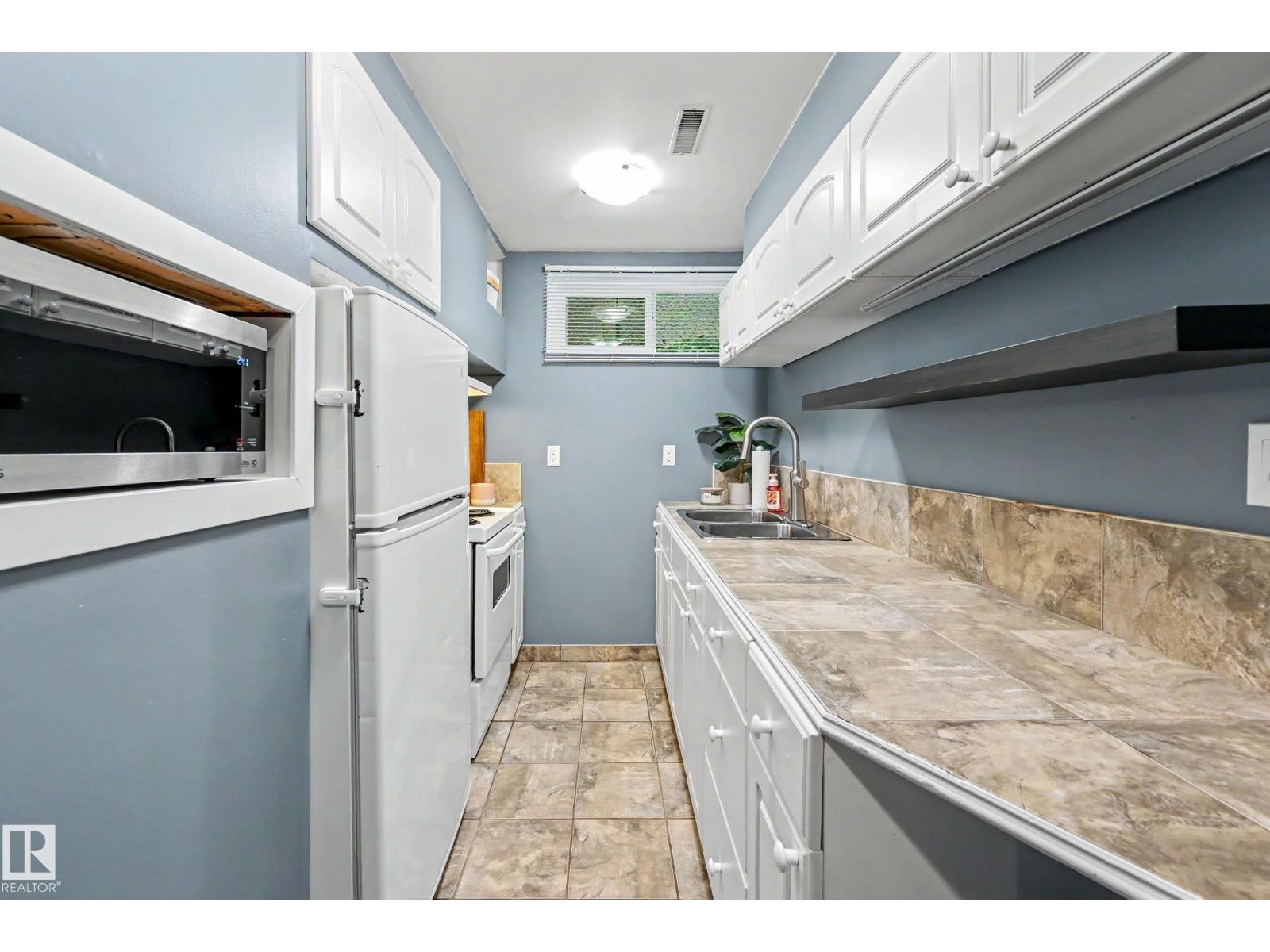 12115 40 AV NW NW - 33