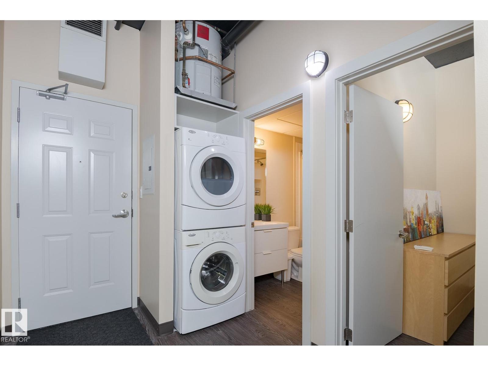 #411 10024 JASPER AV NW - photo 5